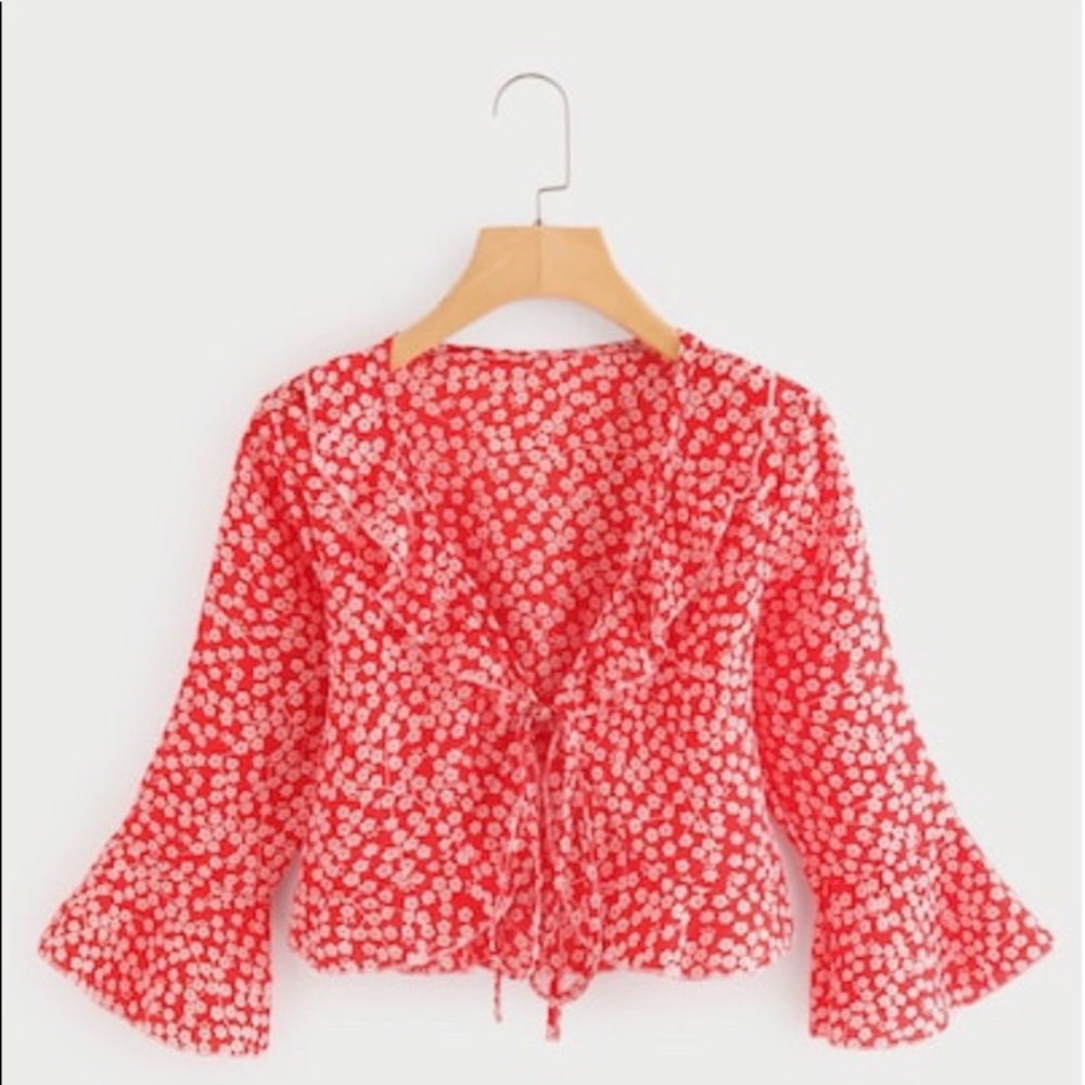 NEVER WORN Floral shirt